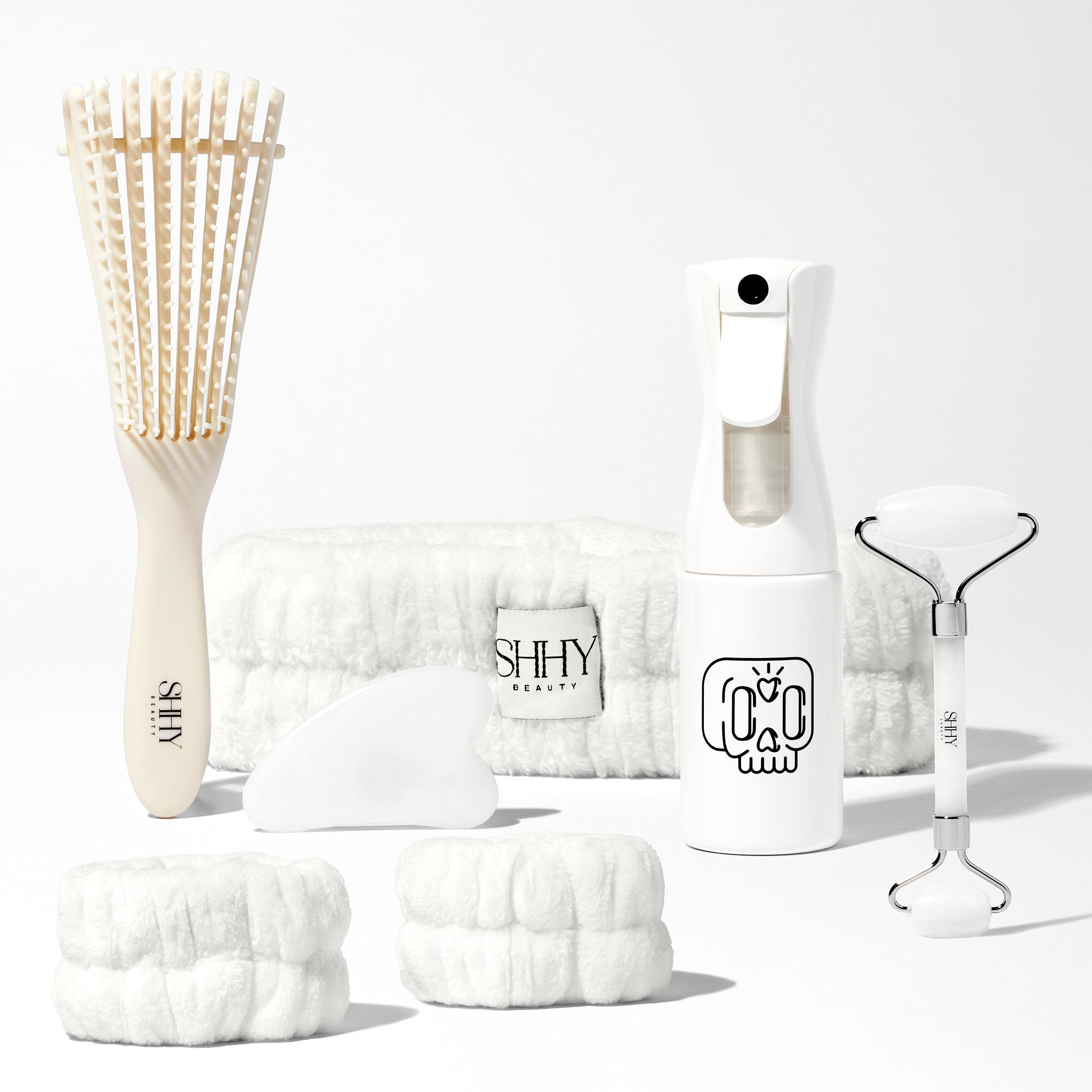 ACCESSORY ESSENTIALS